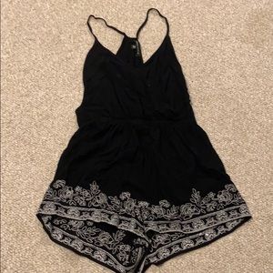 Black and white PacSun romper
